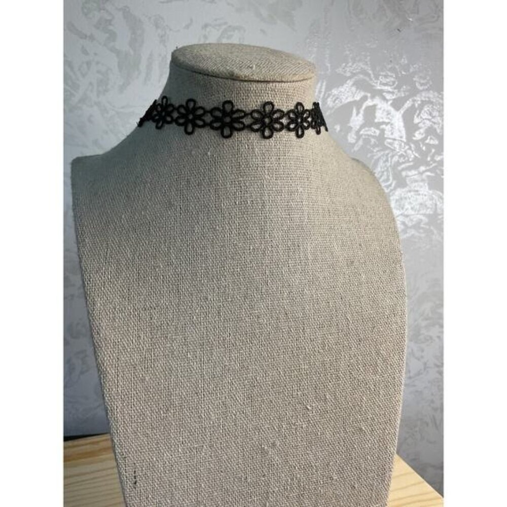 Black Flower Lace Choker Necklace With Chain & Clasp